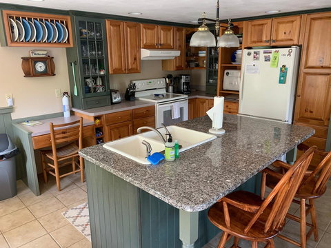 4 Lower Broad Bay - Bet 4u 4