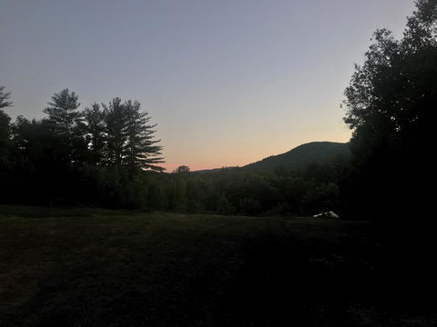 Barn Door Hostel - Bet 4u 10