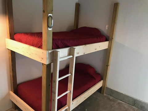 Barn Door Hostel - Bet 4u 4