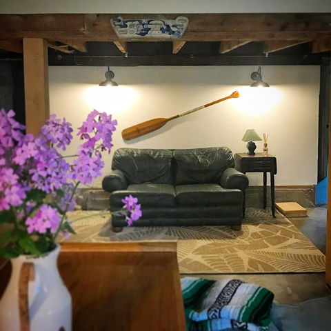 Barn Door Hostel - Bet 4u 20