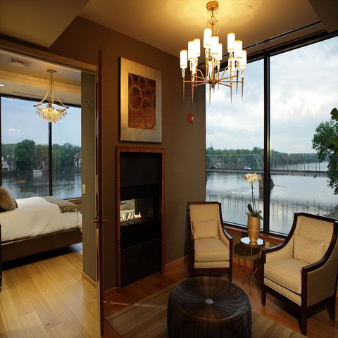 Lambertville Station Inn - Bet 4u 3