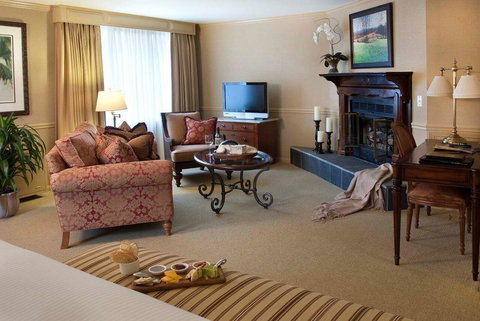 Lambertville Station Inn - Bet 4u 10