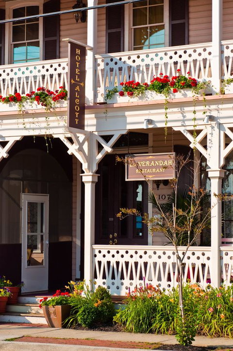 The Hotel Alcott - Bet 4u 10