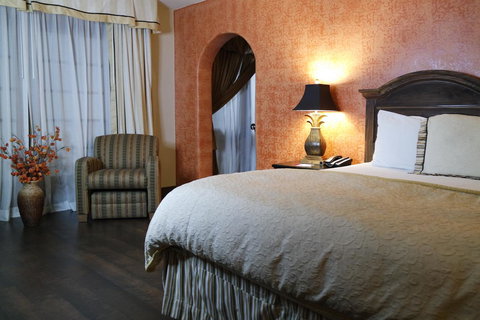 Ramada By Wyndham Las Cruces Hotel & Conference Center - Bet 4u 28