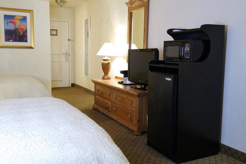 Ramada By Wyndham Las Cruces Hotel & Conference Center - Bet 4u 38