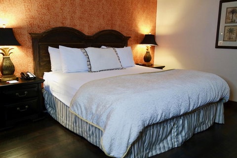 Ramada By Wyndham Las Cruces Hotel & Conference Center - Bet 4u 29