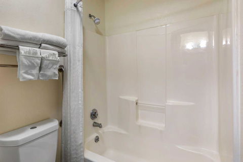 Comfort Inn Near Gila National Forest - Click Find 16