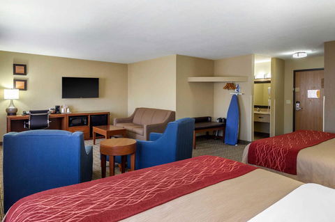 Comfort Inn Near Gila National Forest - Click Find 1