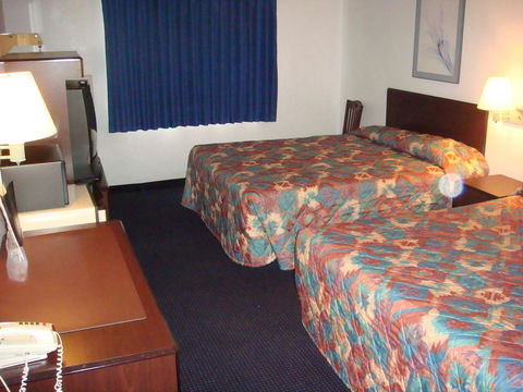 Super 8 By Wyndham Las Cruces/La Posada Lane - Bet 4u 3