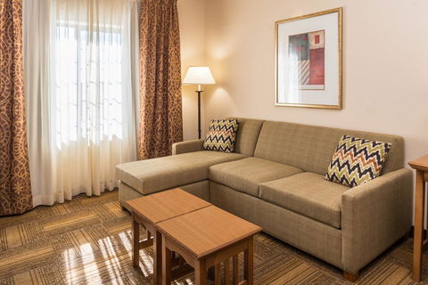 Staybridge Suites Las Cruces - Bet 4u 17