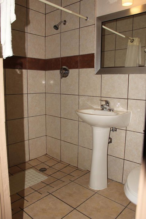 Budget Inn Artesia - Bet 4u 11