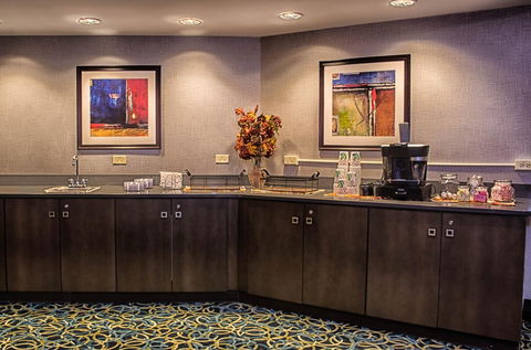 Holiday Inn Niagara Falls-Scenic Downtown - Click Find 9