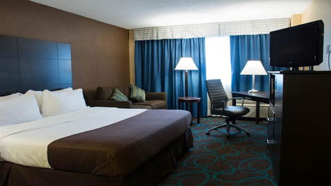 Holiday Inn Niagara Falls-Scenic Downtown - Click Find 18