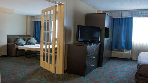 Holiday Inn Niagara Falls-Scenic Downtown - Click Find 16
