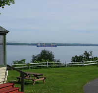 Fair Wind Motel and Cottages