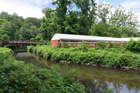 Ardsley Acres Hotel Court - Click Find 13