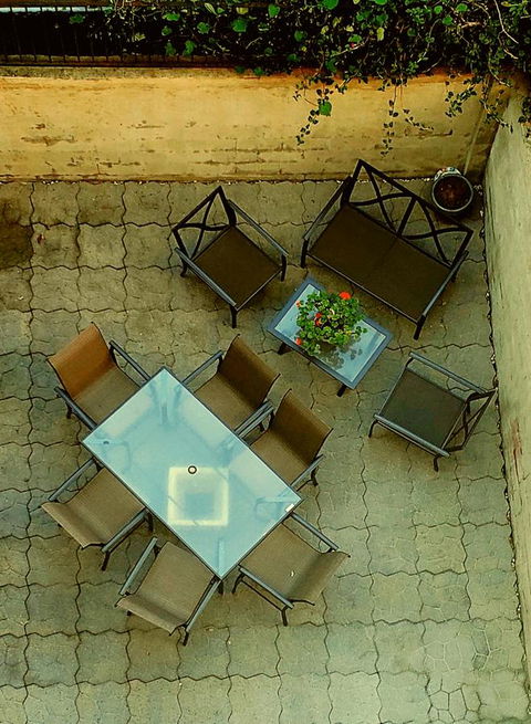Historic Brownstone Apartment - Click Find 14