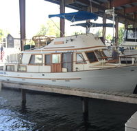 Admiralty Suite - Yacht Meghan J