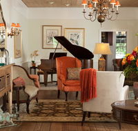 1906 Pine Crest Inn