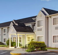 Microtel Inn Suites by Wyndham Burlington