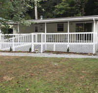 Tucked Away Tiny Home Adventure with Wifi and Firepit