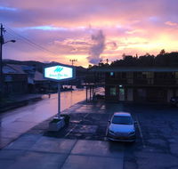 Spruce Pine Inn