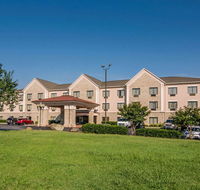 Quality Suites Graham