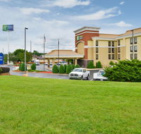 Holiday Inn Express Burlington