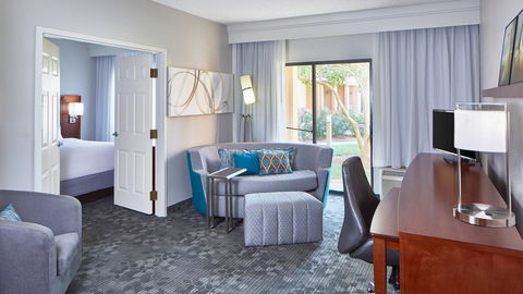 Courtyard By Marriott Raleigh-Durham Airport Morrisville - Bridge Guide 10