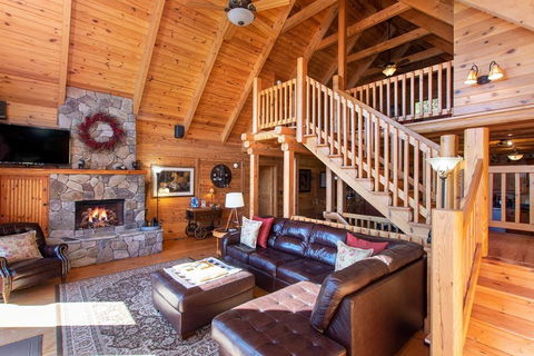 Stairway To Heaven Cabin - Click Find 6
