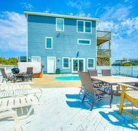 6170 - Poolside Paradise