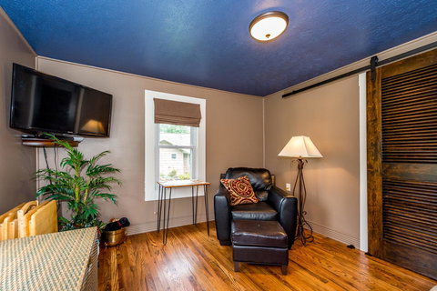 158 Henson Cove Road Home - Click Find 12