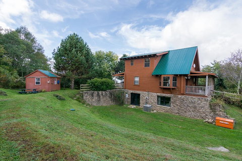 Glade Mountain Top Retreat Cabin - Click Find 11