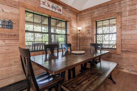 Glade Mountain Top Retreat Cabin - Click Find 29