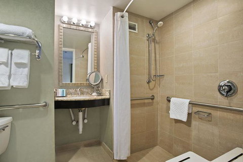 Radisson Hotel At The University Of Toledo - Bet 4u 17