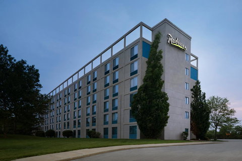 Radisson Hotel At The University Of Toledo - Bet 4u 0