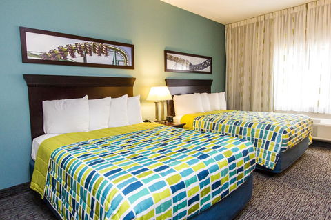 Cedar Point's Express Hotel - Bridge Guide 39