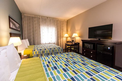 Cedar Point's Express Hotel - Bridge Guide 37