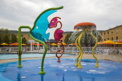 Cedar Point's Express Hotel - Bridge Guide 11