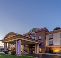 Holiday Inn Express Hotel  Suites Bowling Green