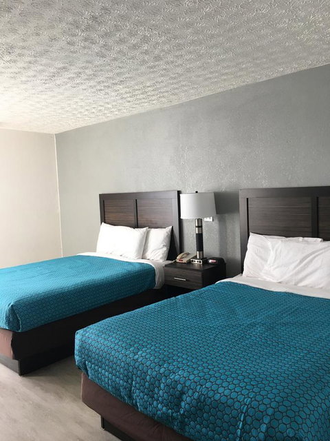 Knights Inn Gallipolis - Click Find 8