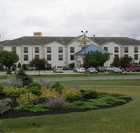 Baymont Inn  Suites by Wyndham Findlay