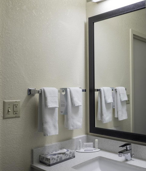 Fairfield Inn & Suites By Marriott Cleveland Streetsboro - Bet 4u 21