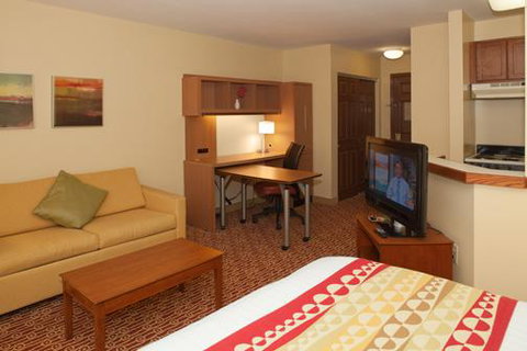 TownePlace Suites Cleveland Streetsboro - Bet 4u 3