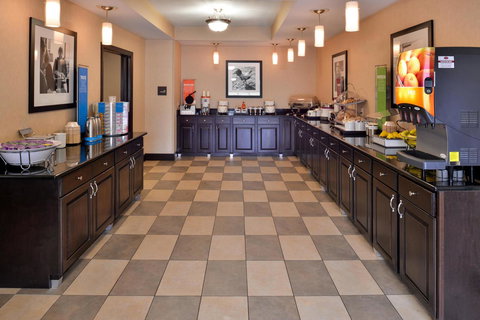 Hampton Inn Steubenville - Bet 4u 7