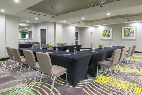Holiday Inn Express And Suites Norman - Bridge Guide 15