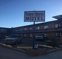 TownHouse Motel