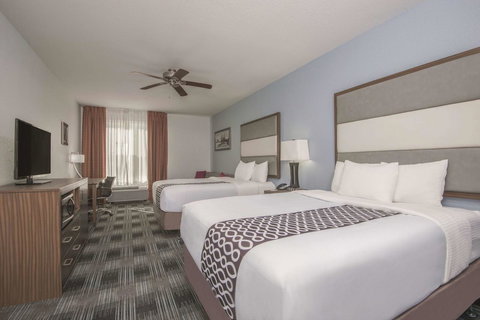 La Quinta By Wyndham Guthrie - Bet 4u 8