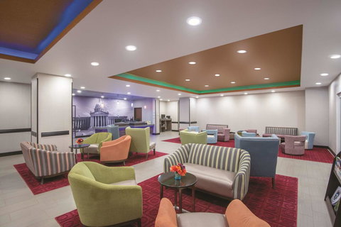 La Quinta By Wyndham Guthrie - Bet 4u 18