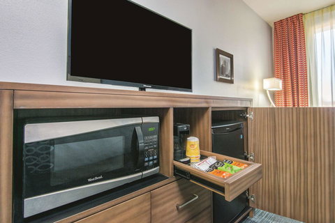 La Quinta By Wyndham Guthrie - Bet 4u 14